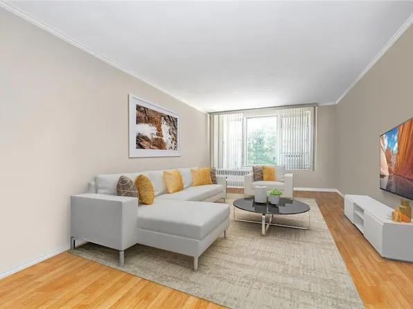 4320 Van Cortlandt Park E #2M, Bronx, NY 10470