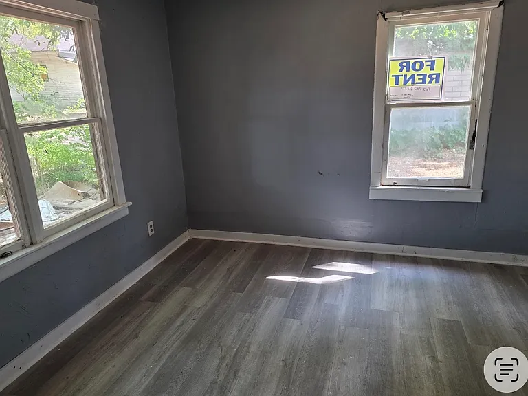 408 S 5th St #1/2 — Photo 5