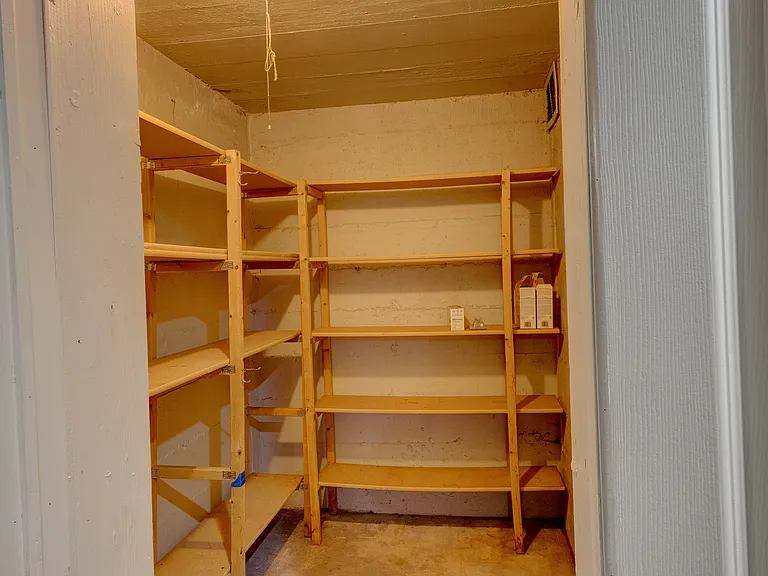 3538 Quincy Ave — Photo 12