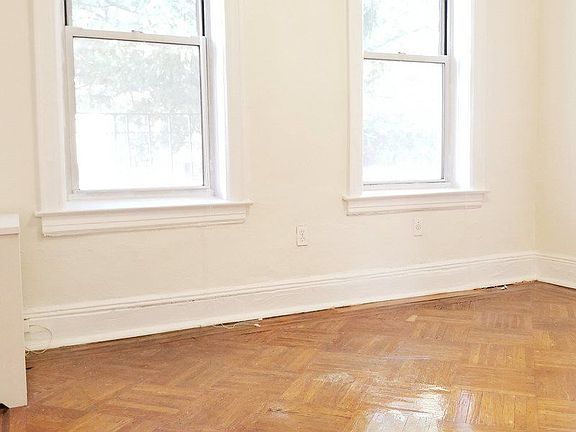 2nd image of 3122 34th St APT 3