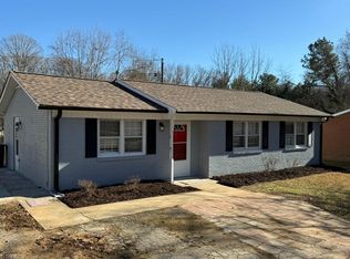 315 Creekway Ct, Winston Salem, NC 27104