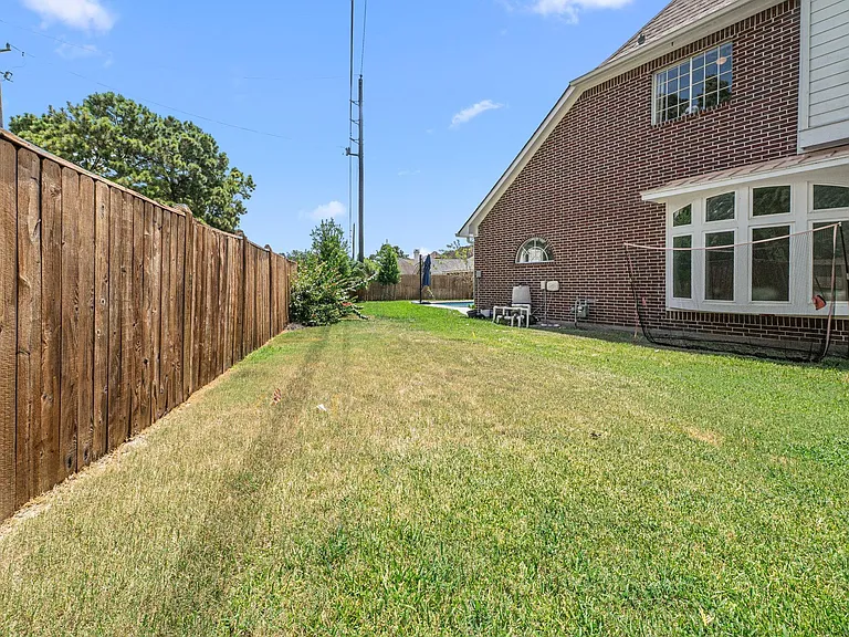 19822 Morning Brook Ln — Photo 41