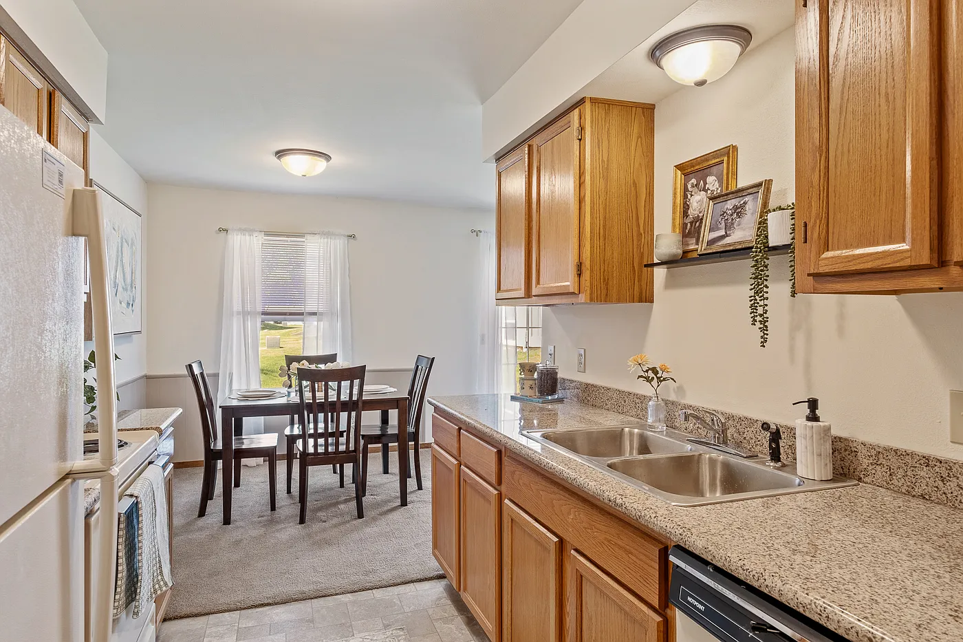Brookmeadow Apartments — Photo 2