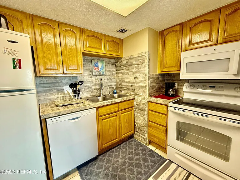 2700 Ocean Shore Blvd #103 — Photo 13