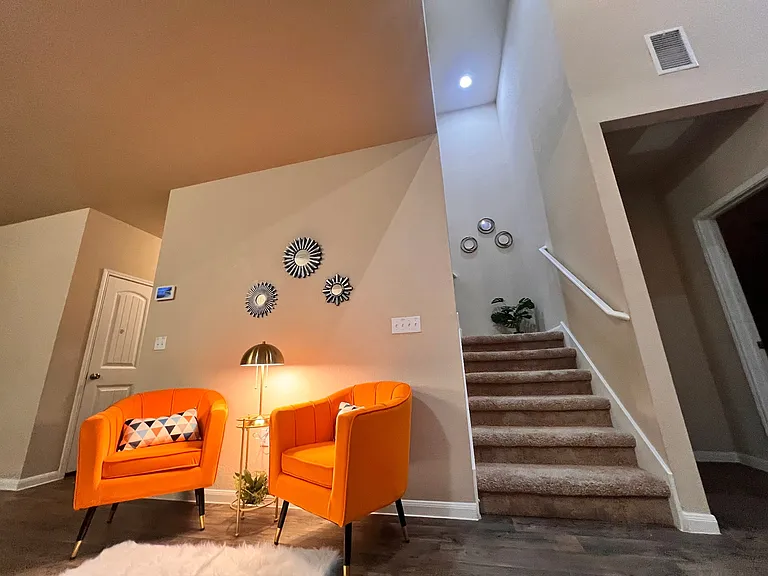 135 Cibolo Creek Dr — Photo 12