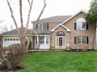 571 Beacon Point Ln, Grover, MO 63040