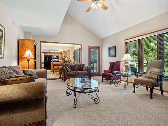 4th image of 6315 Eagle Creek Dr