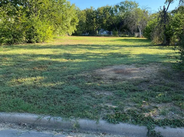 1110 Duke St, Brownwood, TX 76801