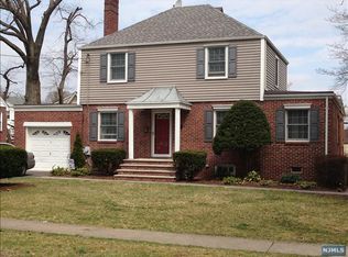 206 Berkeley Rd, River Edge, NJ 07661
