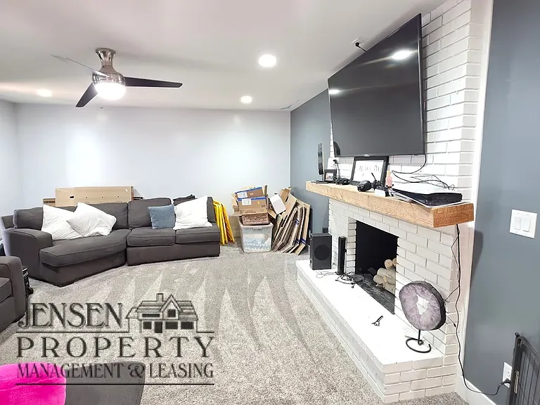 1151 W Wesley Powell Dr — Photo 11