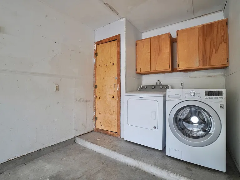 13102 Staton Dr — Photo 26