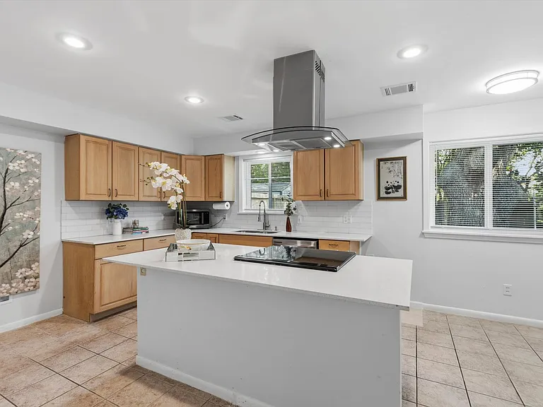 5410 Indigo St — Photo 12