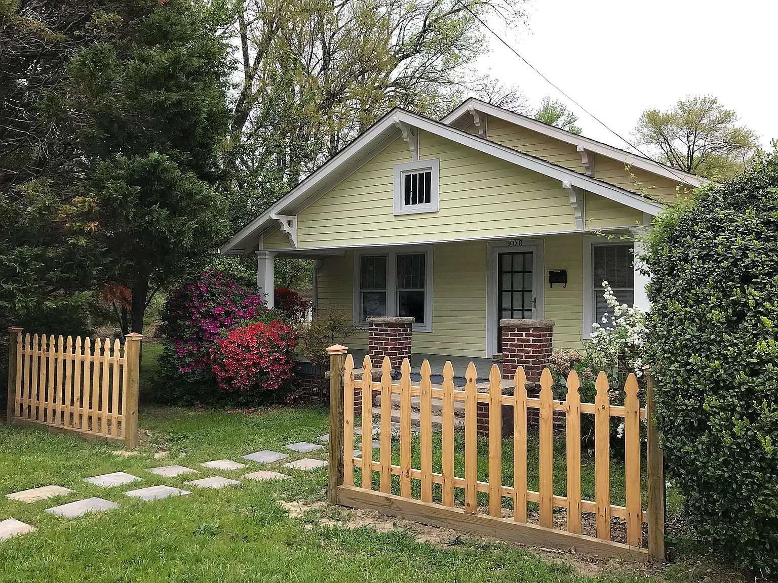 2 bed, 1064 sqft, $2,300 — Photo 2