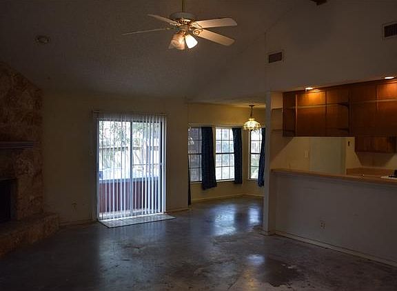 2nd image of 1708 Foxfire Dr