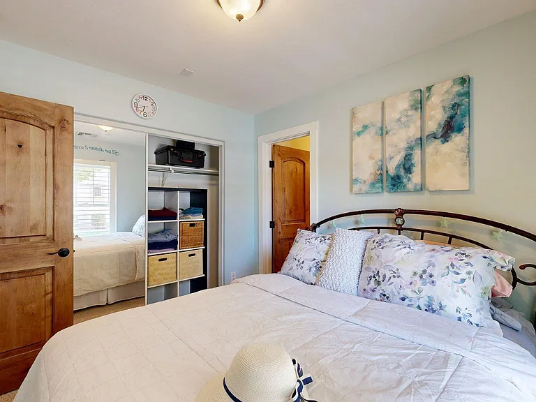 4063 E Windsor Dr — Photo 5