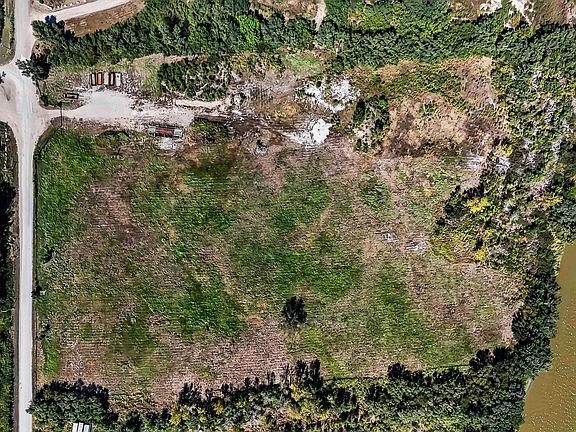 4th image of 1148 NE Kincaid Rd