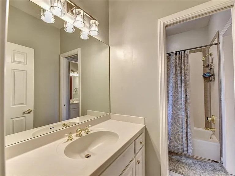 645 Falls Bay Ct — Photo 45