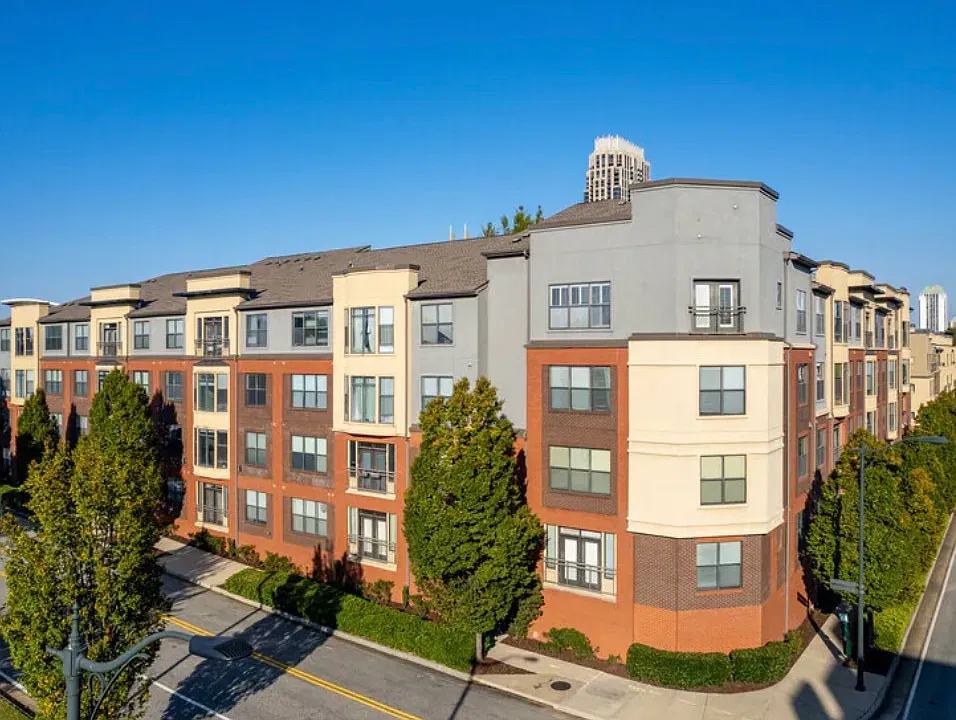 400 17th St NW #1208