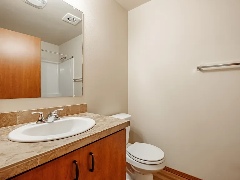Lafayette Place Apartments — Photo 37