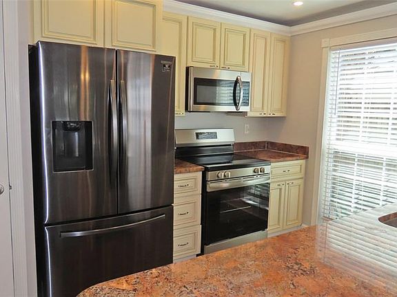 5th image of 2376 MILLWOOD LANE