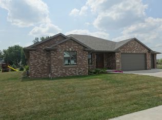 3917 E Appleseed Dr, Appleton, WI 54913