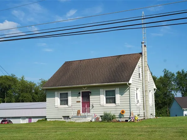 1975 Mercer New Wilmington Rd, New Wilmington, PA 16142