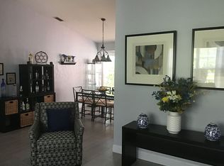 1056 N Harbor Dr, Deltona, FL 32725