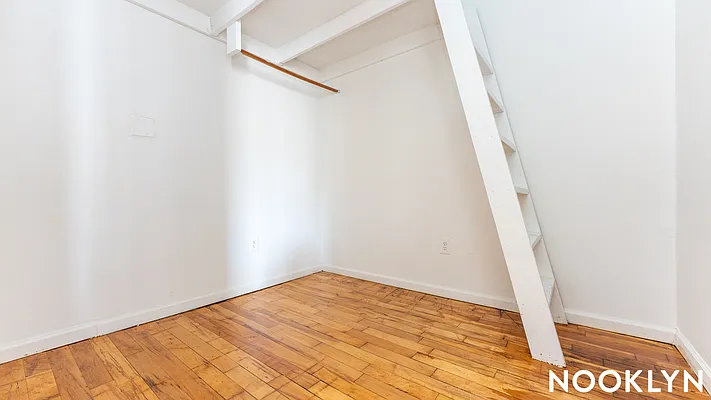 Rented by Nooklyn NYC LLC | media 13