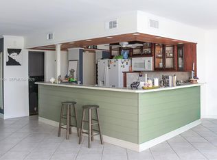 2001 Atlantic Shores Blvd APT 312, Hallandale Beach, FL 33009