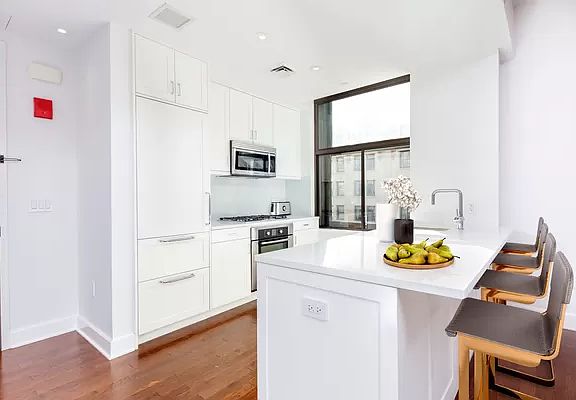 5th image of 1182 Broadway APT 7A
