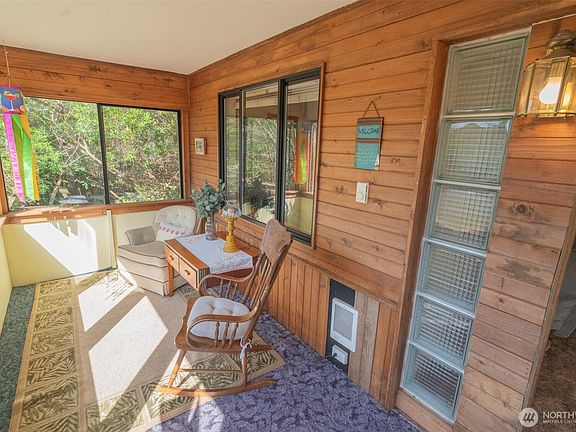 5th image of 308 S Wynoochee Drive