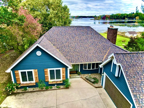 41778 E Bayshore Dr, Paw Paw, MI 49079