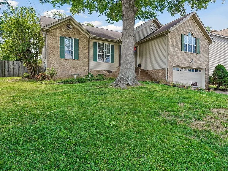 3529 Thornehill Dr — Photo 21