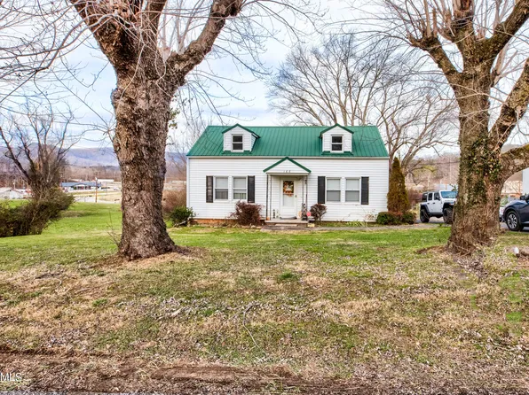 168 E Maple St, Caryville, TN 37714