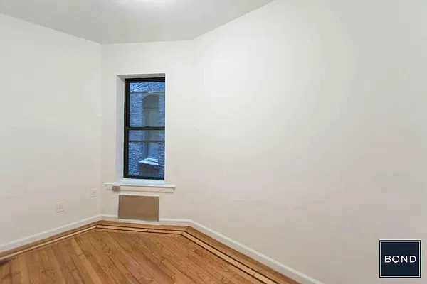 Rented by Bond New York | media 11