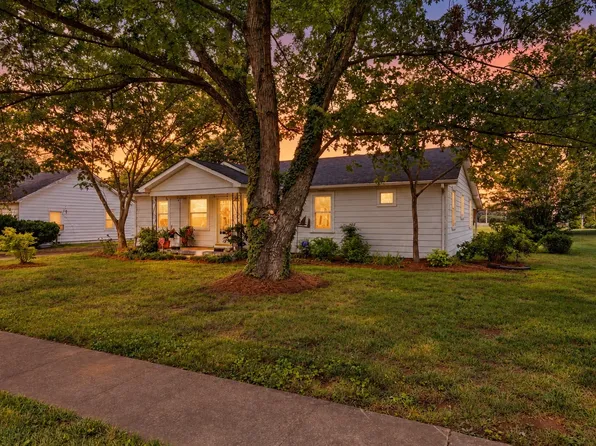 345 Portland Blvd, Portland, TN 37148