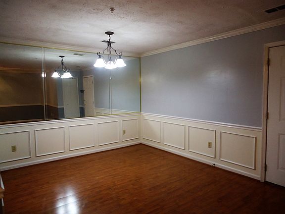 4th image of 157 Brookland Ter APT 2