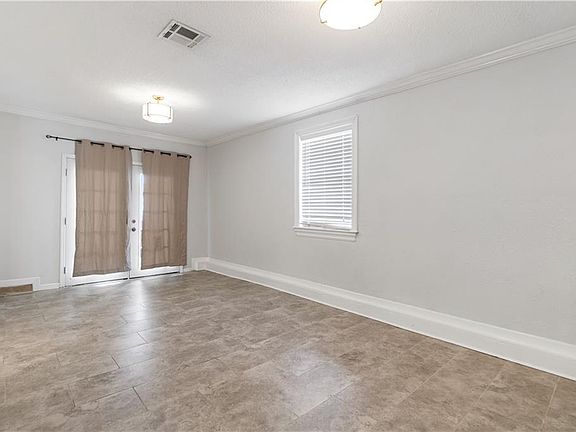 5th image of 2049 Tuskegee Dr