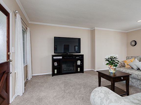 5th image of 1111 Orange Ave