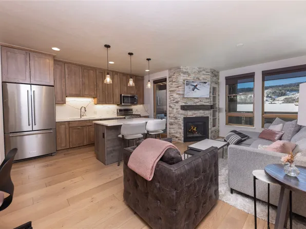 1090 Blue River Parkway UNIT 204, Silverthorne, CO 80498