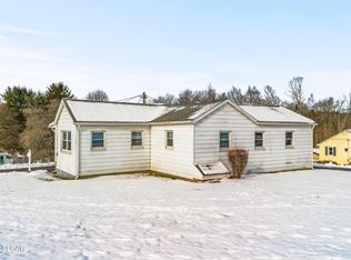 3838 Blytheburn Rd, Mountain Top, PA 18707