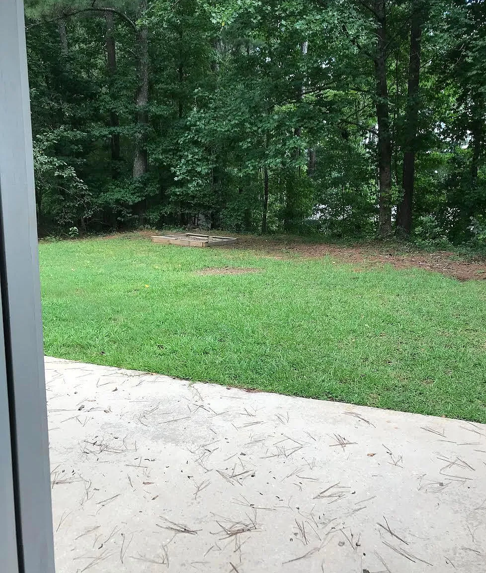 4 bed, 2.5 bath, 1814 sqft, $2,600 — Photo 2