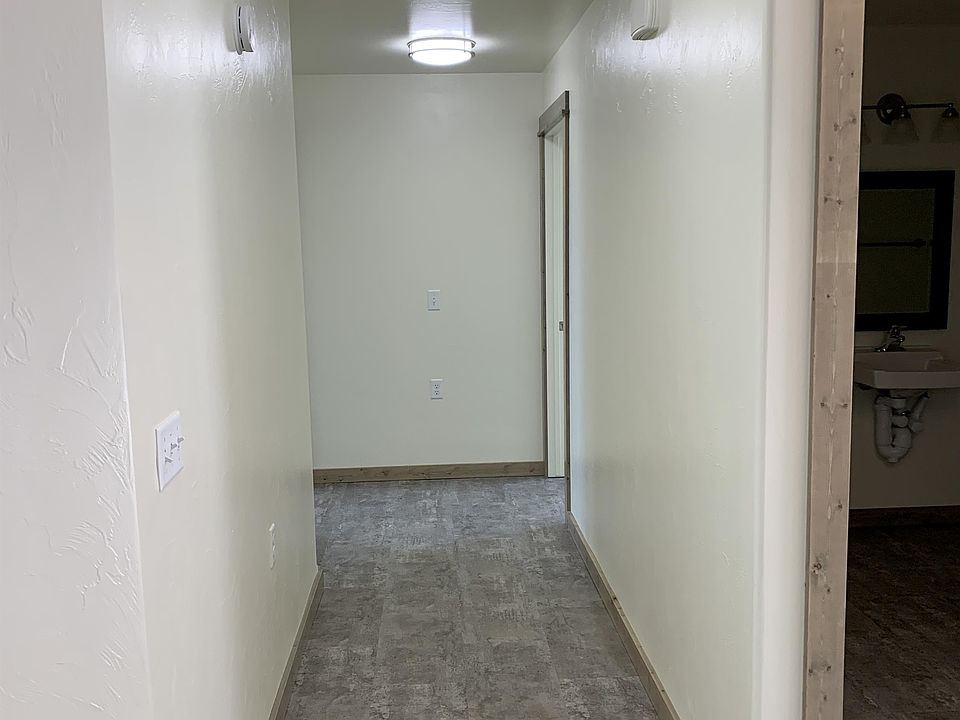 2nd image of 850 Gibbon St #2
