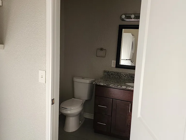 4626 Kelton Dr — Photo 4
