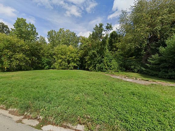2nd image of 7230 Colosseum Dr