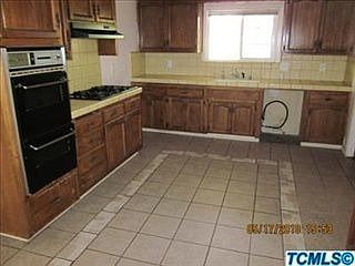 2nd image of 3323 W Whitendale Ave