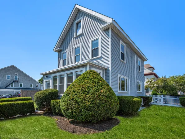45 Henshaw St, Brighton, MA 02135