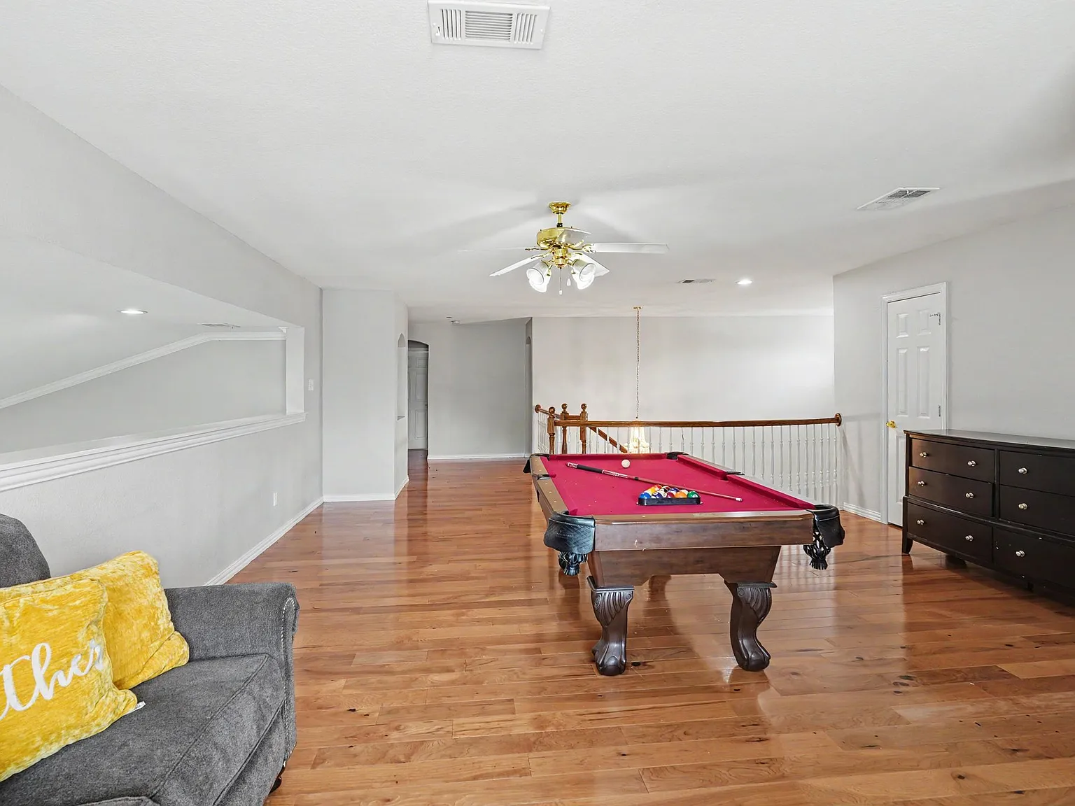 4 bed, 3744 sqft, $3,500 — Photo 4