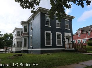 923 N 7th St #1/2, Burlington, IA 52601