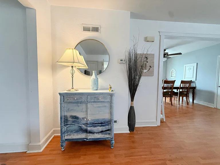 223 N Wyoming Ave #2027 — Photo 9